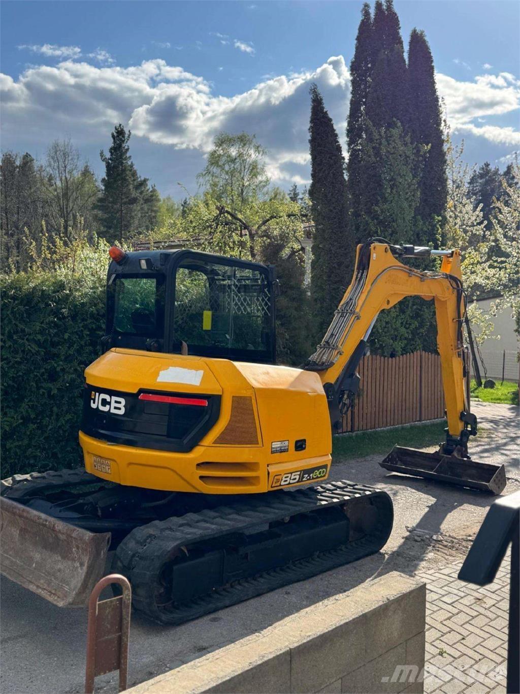 JCB 85Z-1 Bagri goseničarji