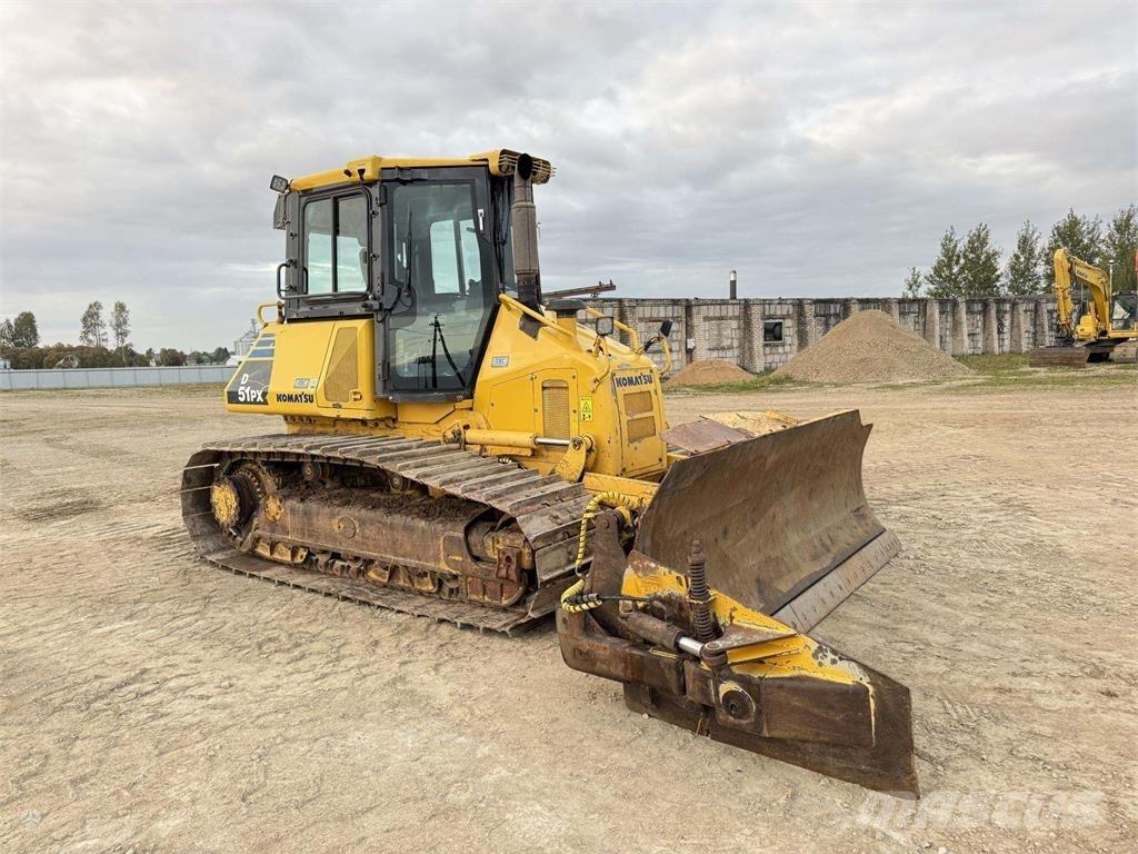 Komatsu D51PX-22 Buldožerji goseničarji