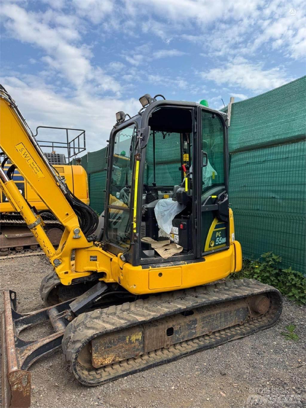 Komatsu PC55MR-5 Bagri goseničarji