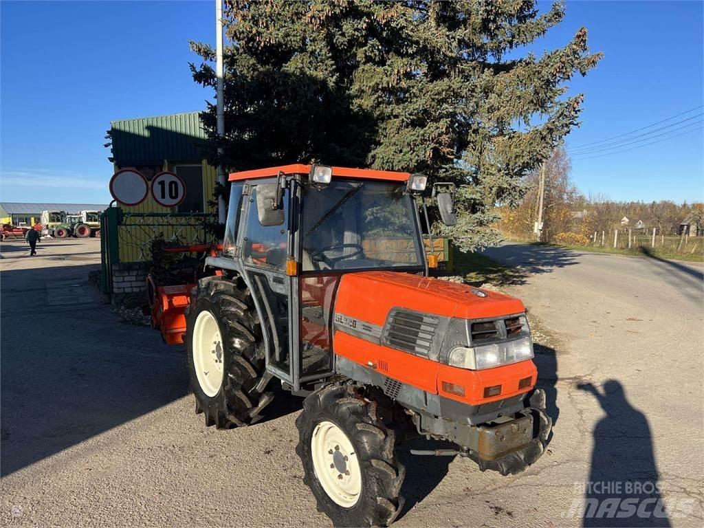 Kubota GL320 Traktorji