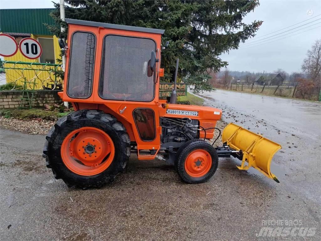 Kubota L245dt Traktorji