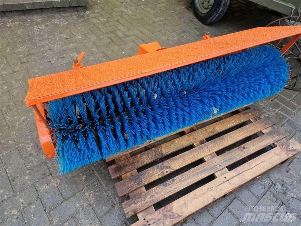 Kubota L245dt Traktorji