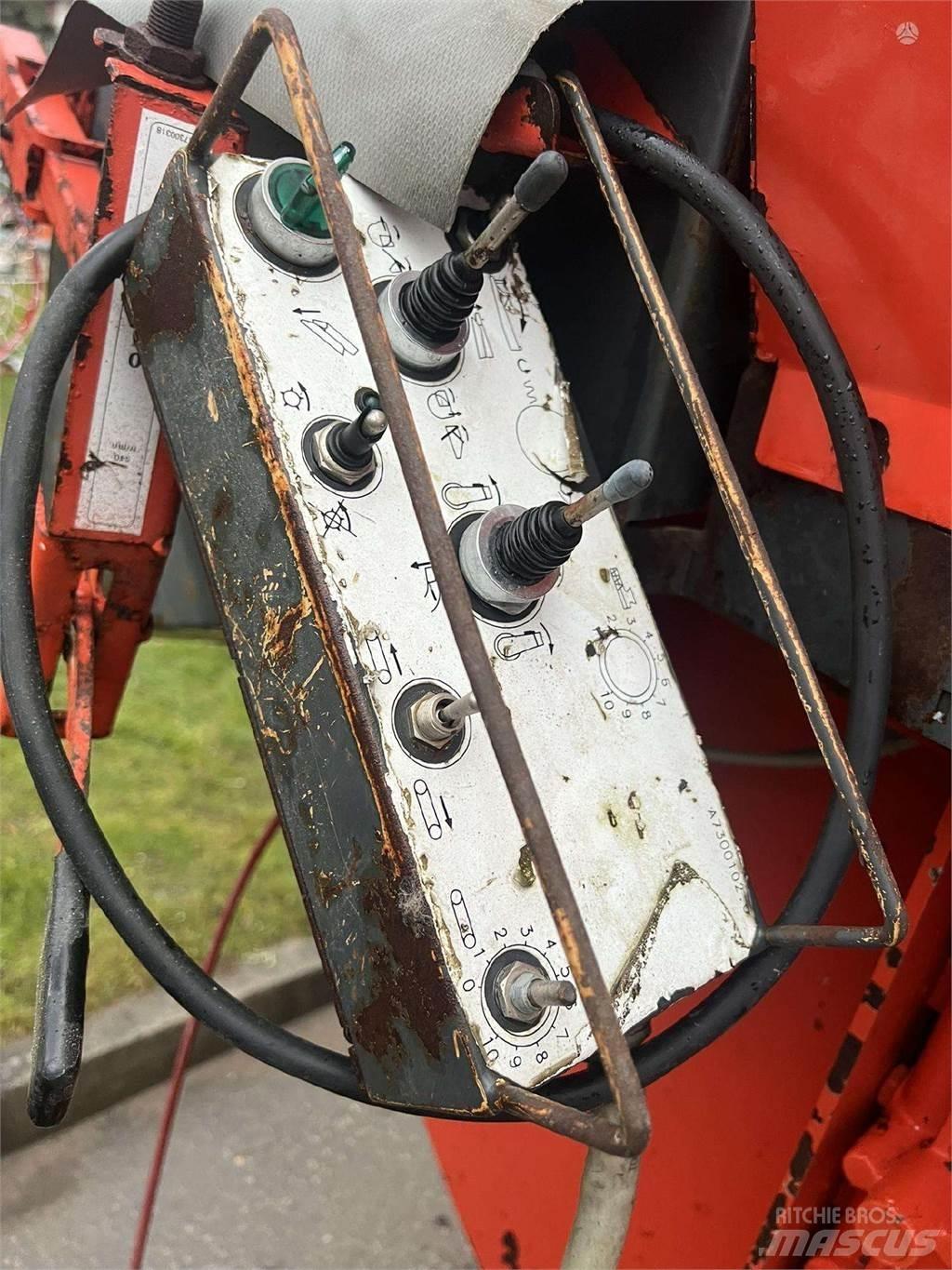 Kuhn Primor 3560 Mešalne hranilnice
