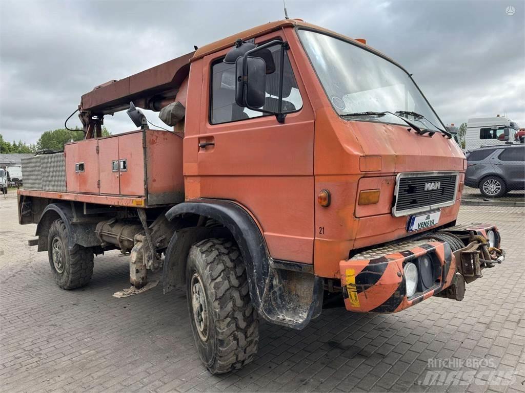 MAN 9.150 4x4 14m. Drugi tovornjaki
