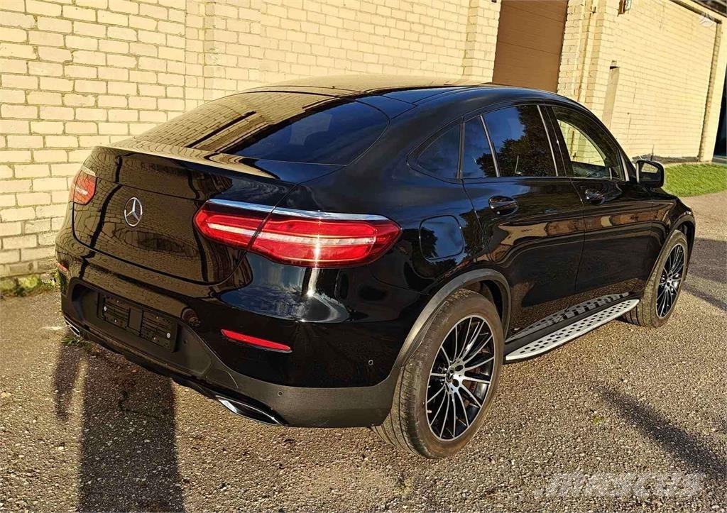 Mercedes-Benz  Avtomobili