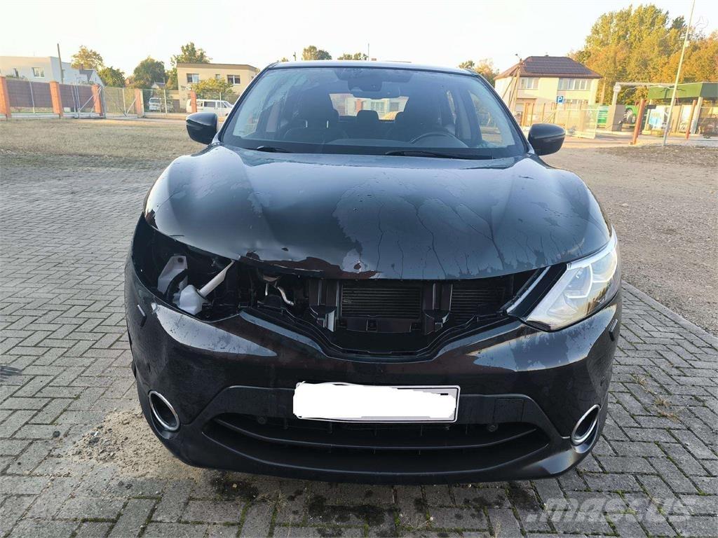 Nissan  Avtomobili