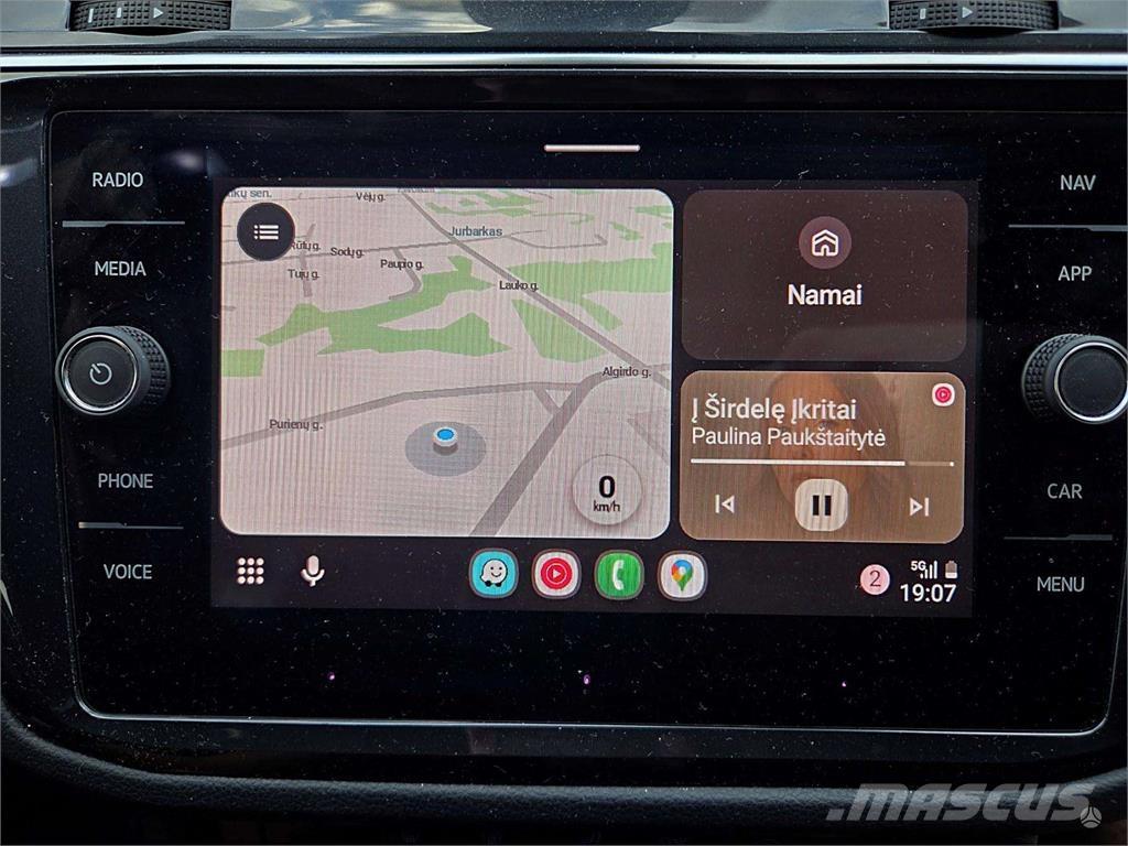 Volkswagen  Avtomobili