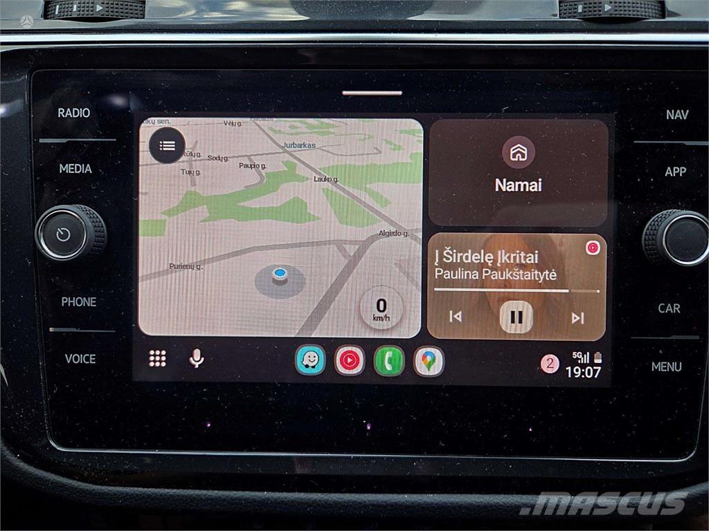 Volkswagen  Avtomobili