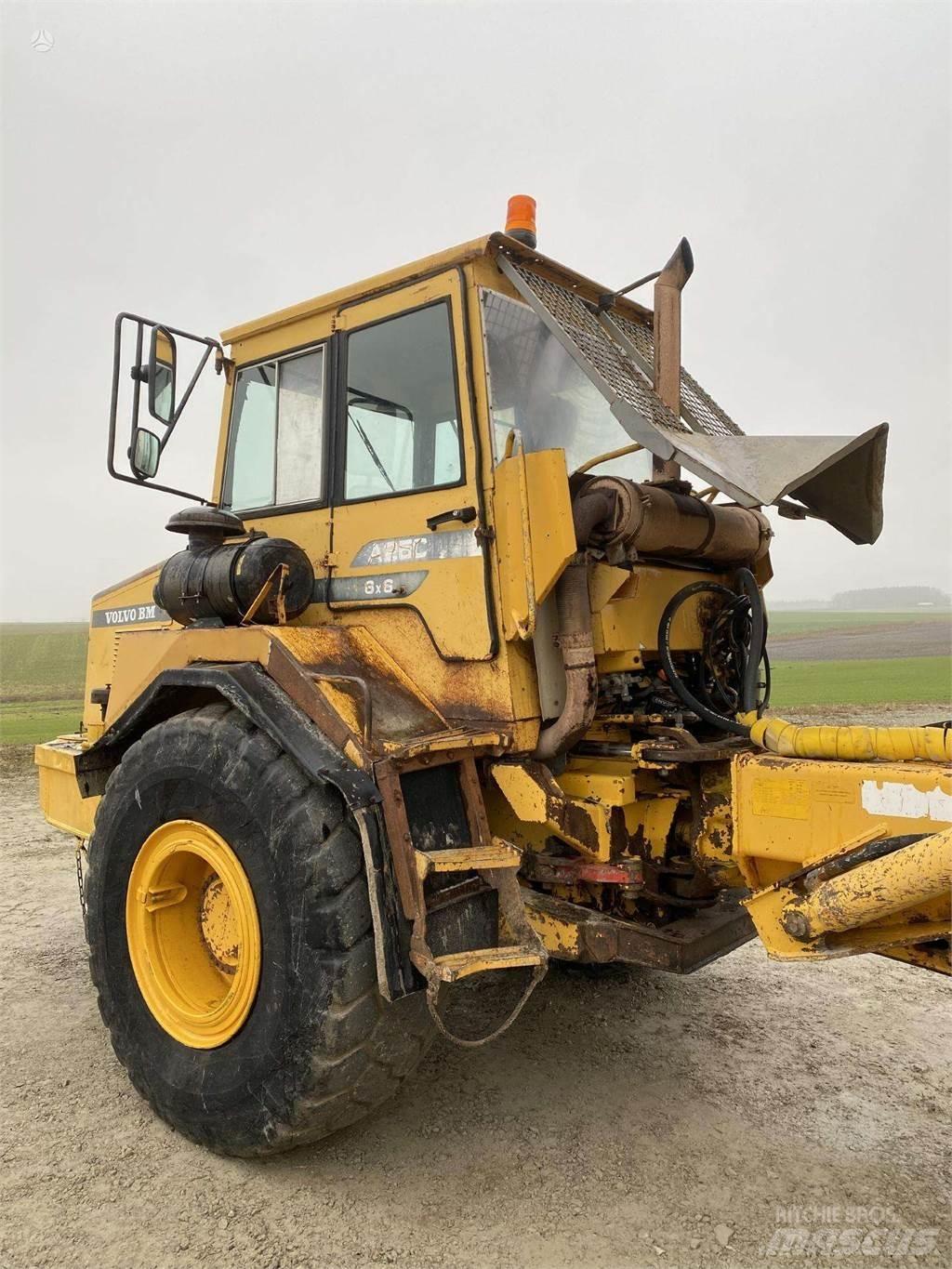 Volvo A25C , Nr.8 Zglobni demperji