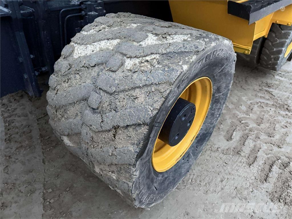 Volvo EW 180 C Bagri na kolesih