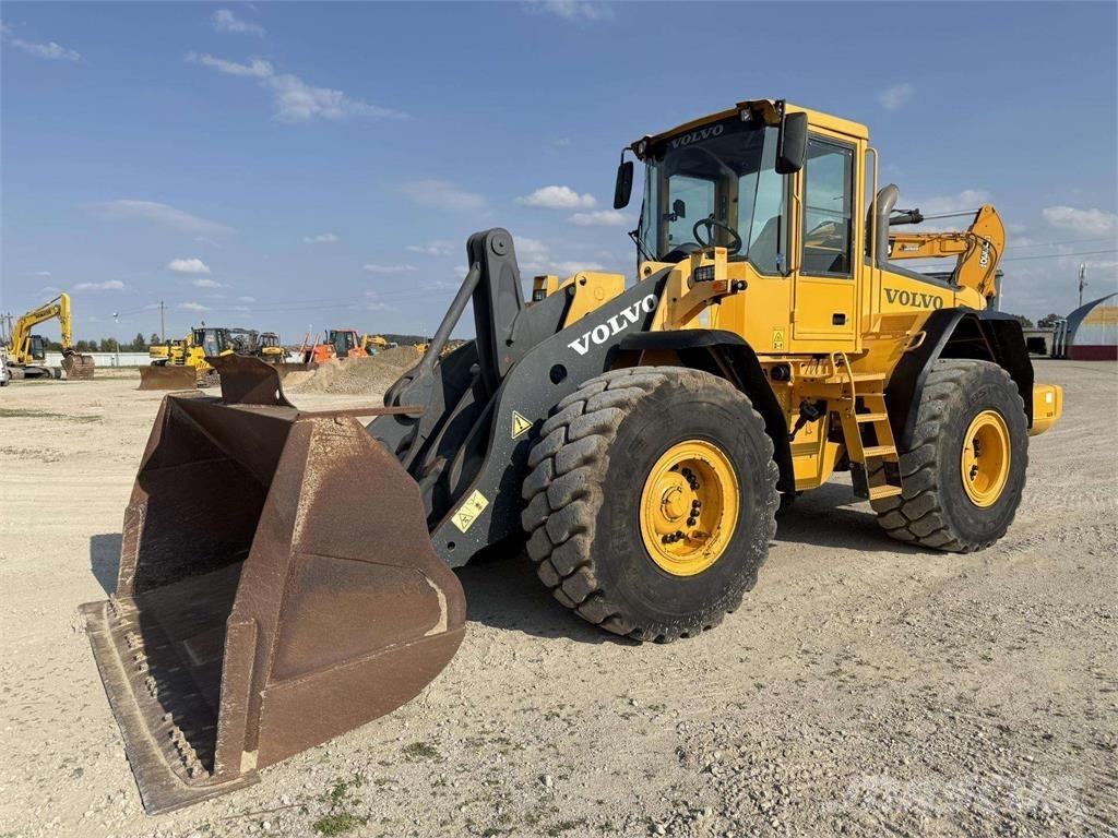 Volvo L 110 E Kolesni nakladalci
