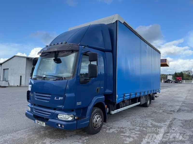 DAF LF Tovornjaki s ponjavo