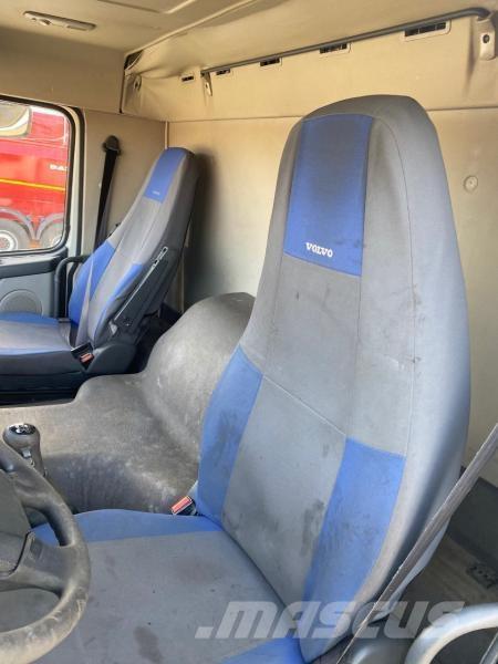 Volvo FM12 Tovornjaki z žerjavom