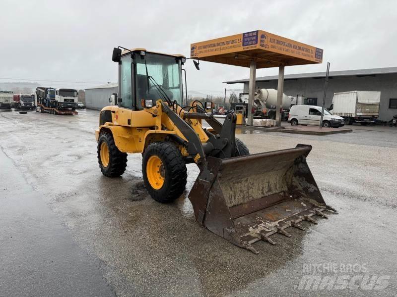 Volvo L 30 Mini nakladalci