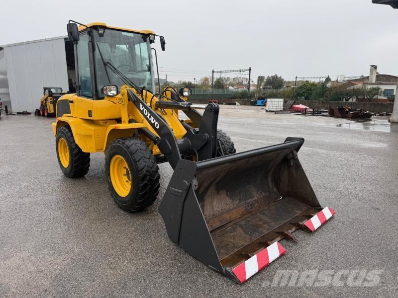 Volvo L 30 G Mini nakladalci
