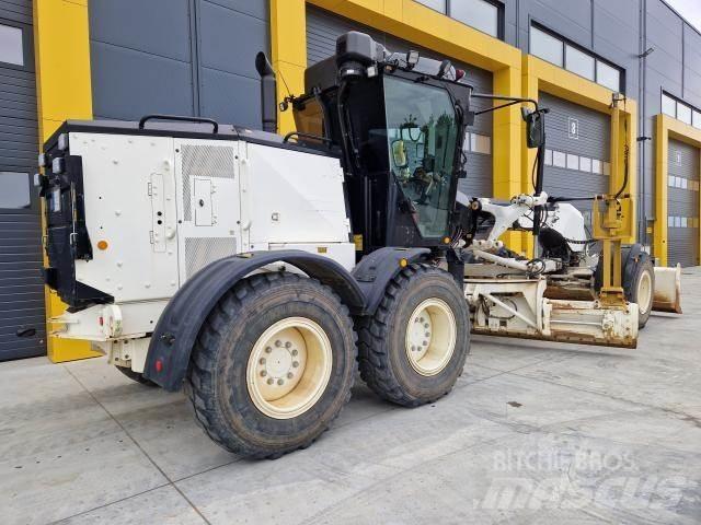 CAT 120AWD Grederji