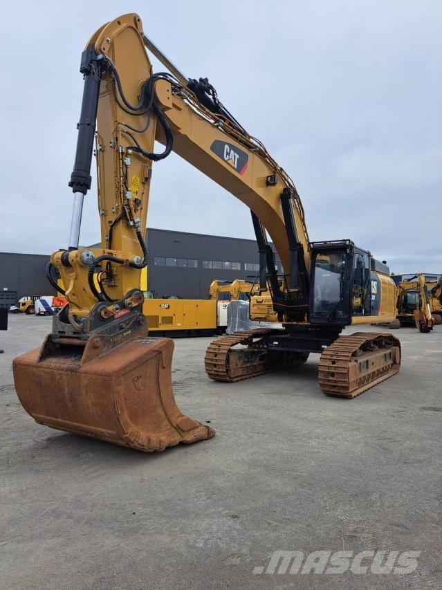 CAT 352F XE Bagri goseničarji