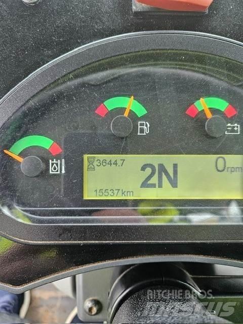 CAT 906 Kolesni nakladalci