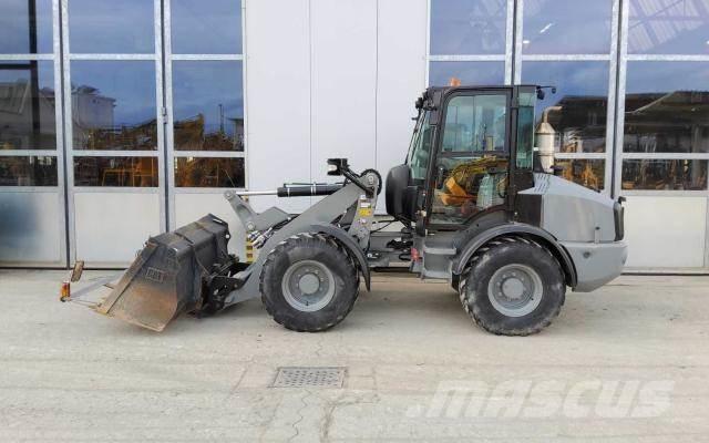 CAT 908H2 Kolesni nakladalci
