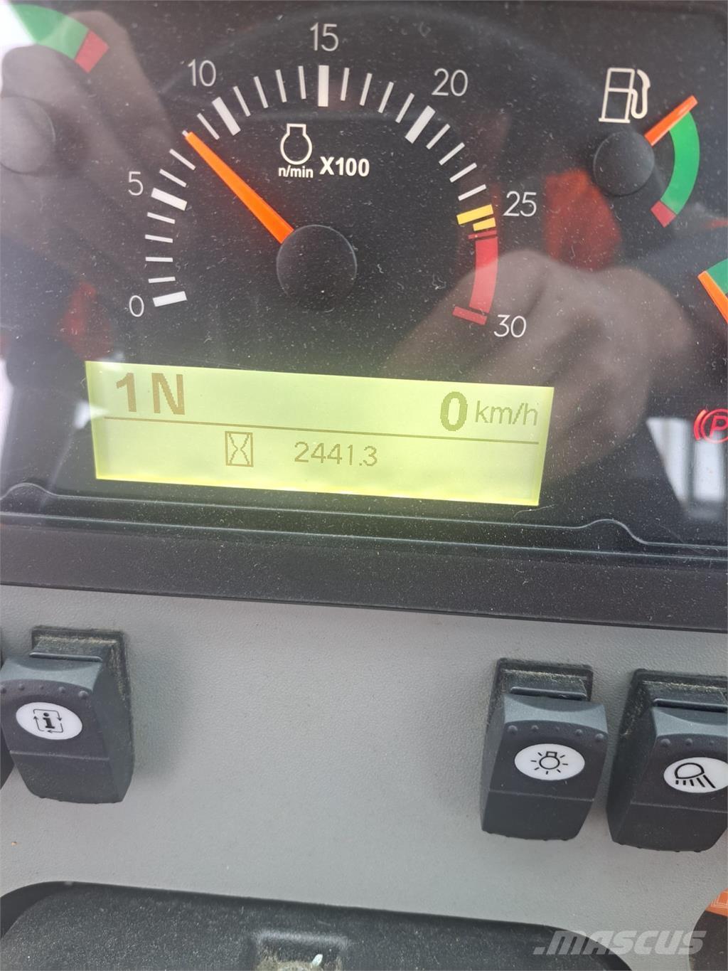 CAT 950GC Kolesni nakladalci