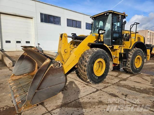 CAT 950M Kolesni nakladalci