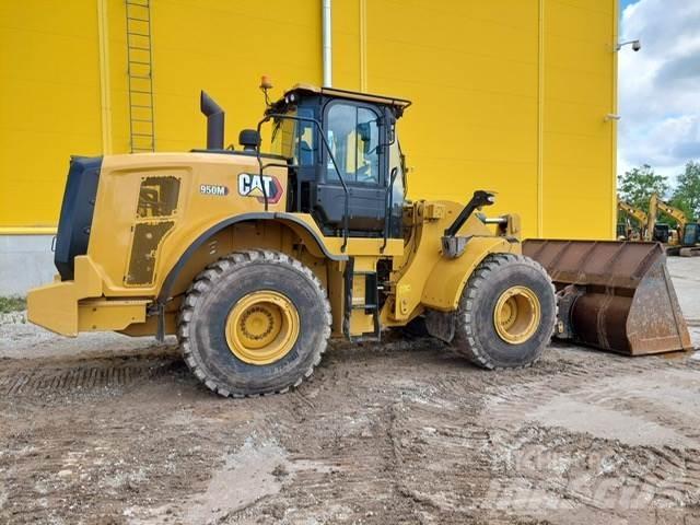 CAT 950M Kolesni nakladalci