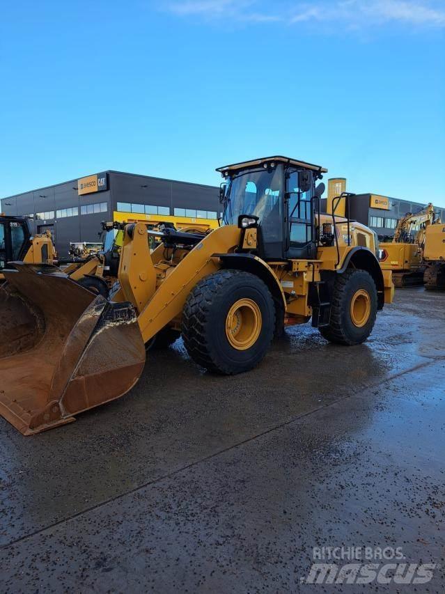 CAT 950M Kolesni nakladalci