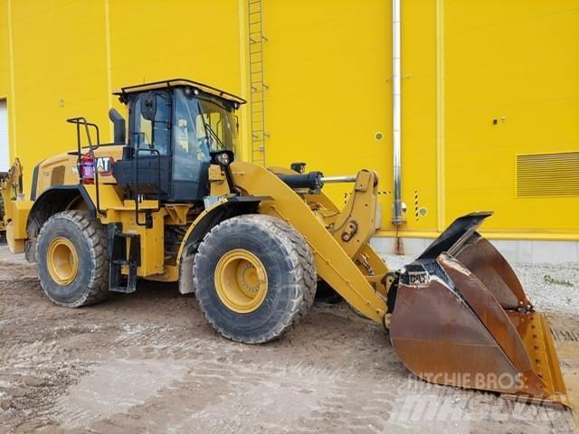 CAT 962 Kolesni nakladalci