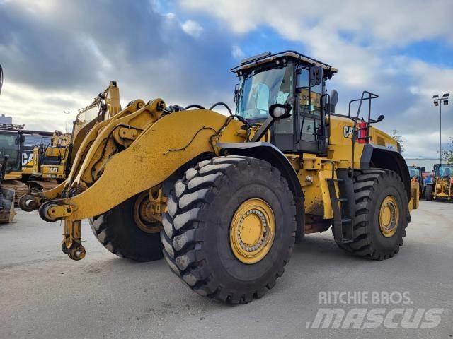CAT 980 Kolesni nakladalci