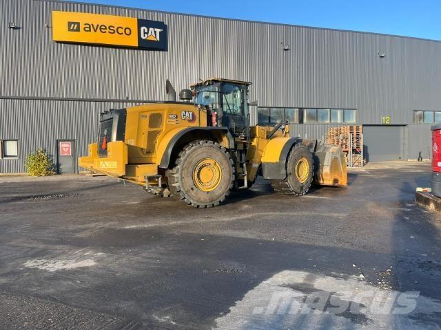 CAT 982 Kolesni nakladalci