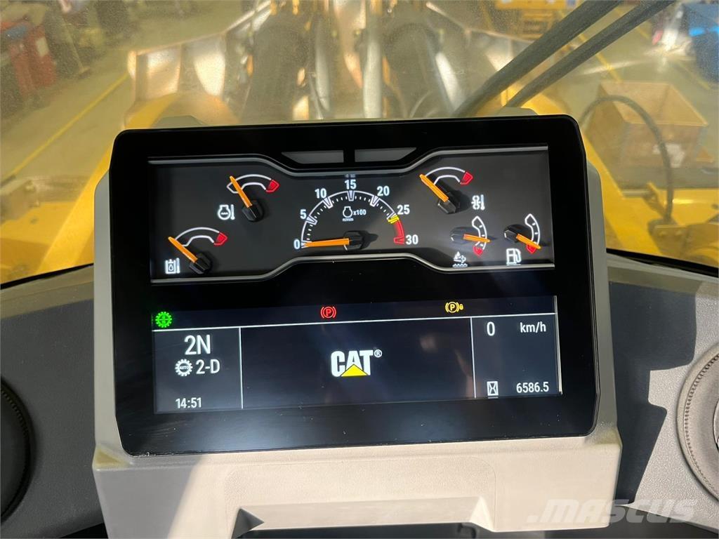 CAT 982 Kolesni nakladalci