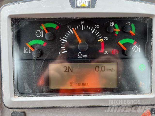 CAT 982M Kolesni nakladalci
