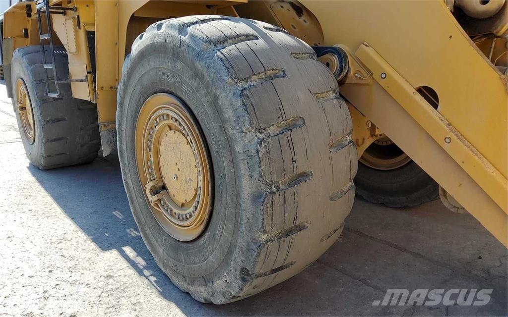 CAT 988K XE Kolesni nakladalci