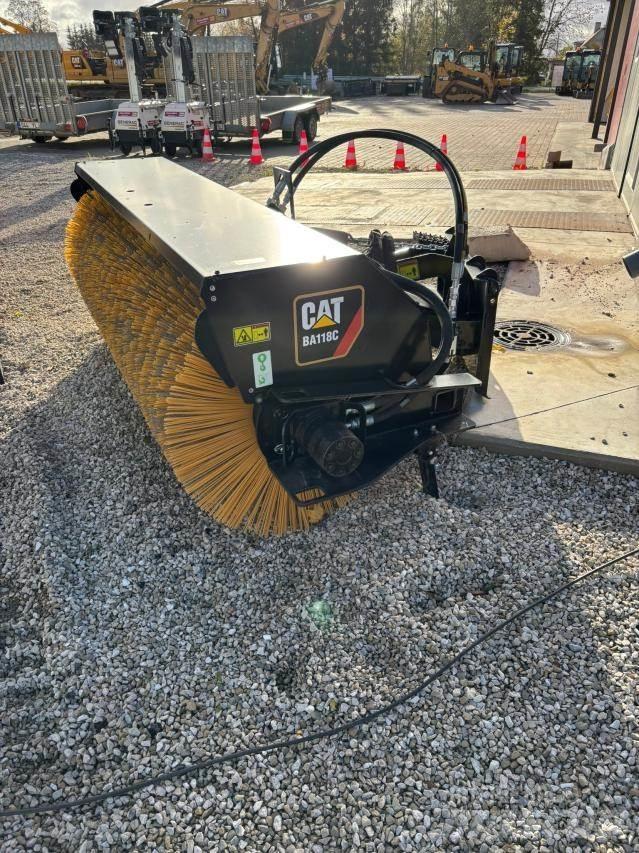 CAT Broom BA118C Skid steer mini nakladalci