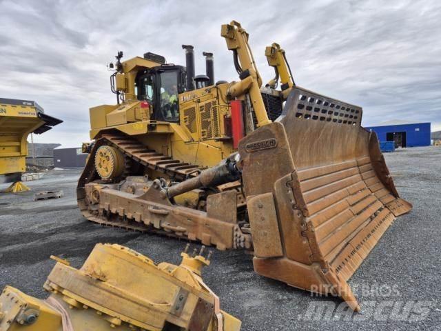 CAT D11T Buldožerji goseničarji