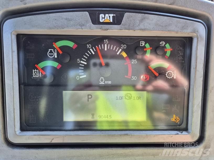 CAT D9T Buldožerji goseničarji