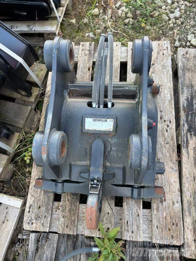 CAT Quick Coupler Rovokopači