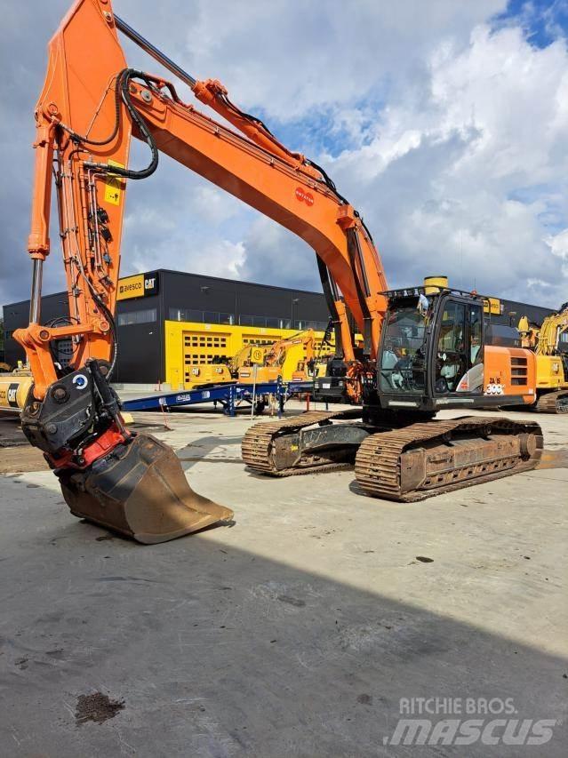 Hitachi ZX300LC-6 Bagri goseničarji