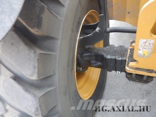 CAT TH 414C Kmetijski teleskopski nakladalci