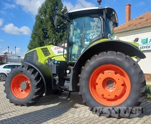 CLAAS Axion 810 Traktorji