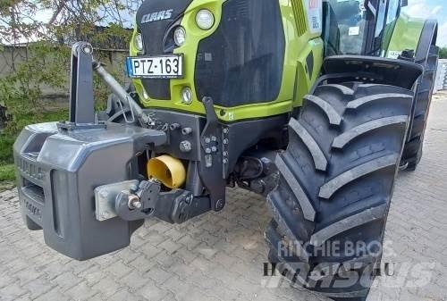 CLAAS Axion 830 Traktorji