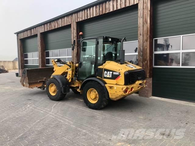 CAT 906 H 2 Kolesni nakladalci