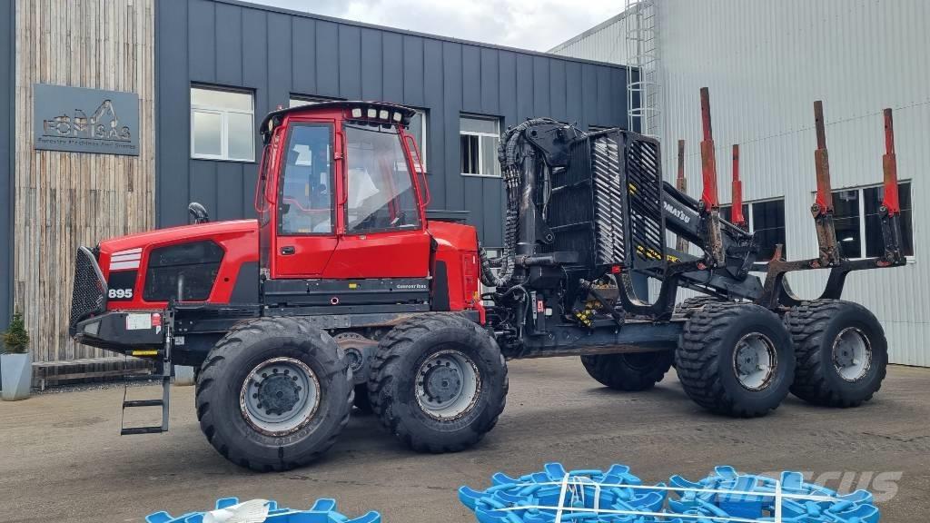 Komatsu 895 Forwarderji