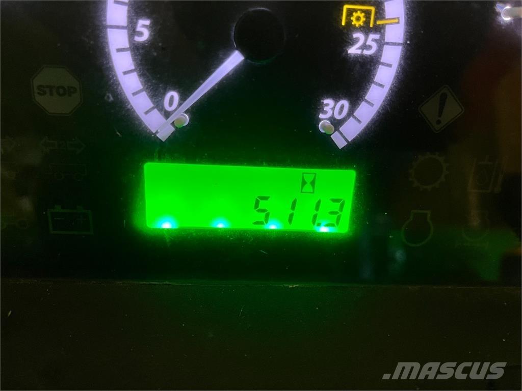 John Deere 5050E Traktorji