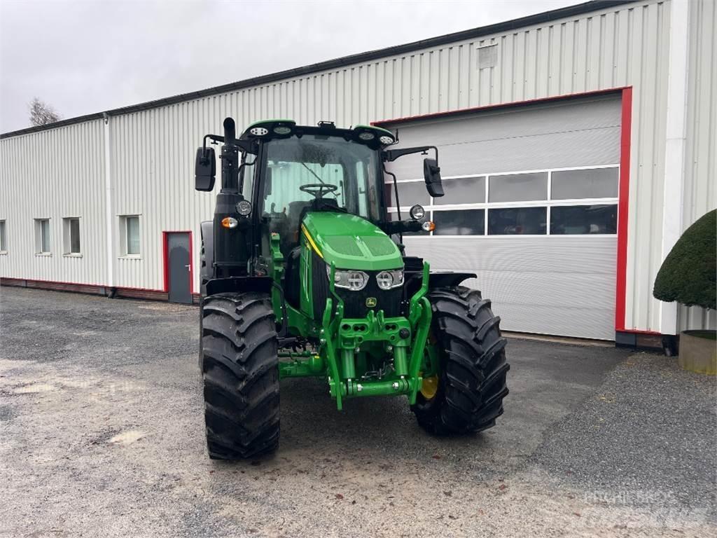 John Deere 6120M Traktorji