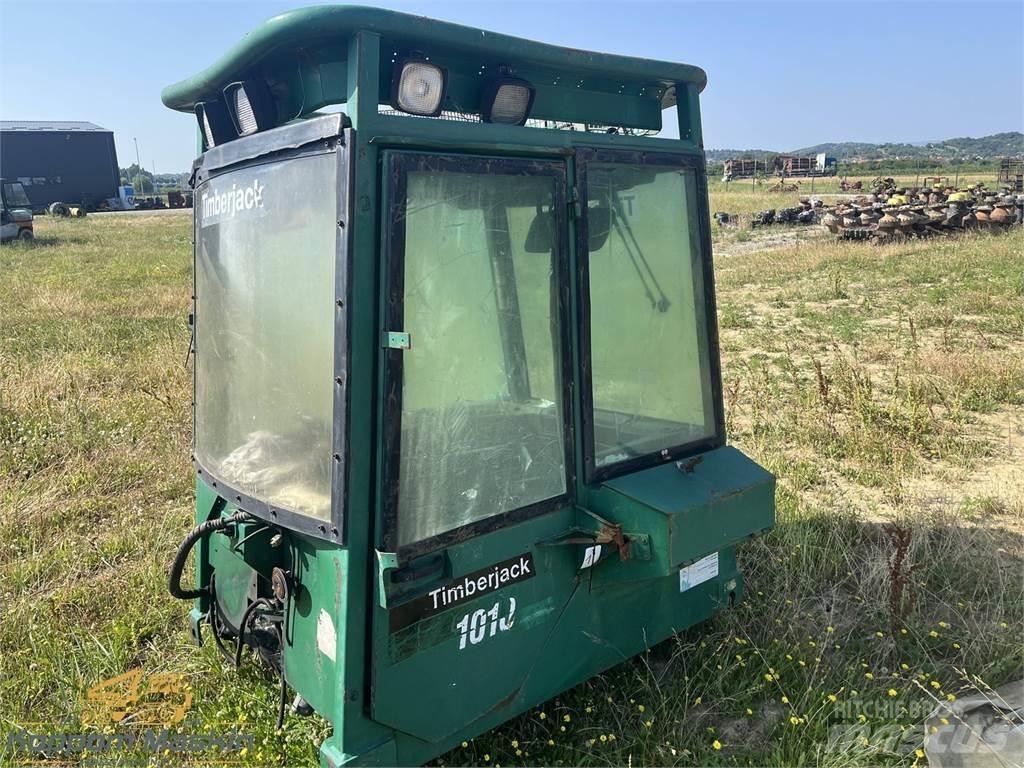 Timberjack 1010 Kabine in notranjost