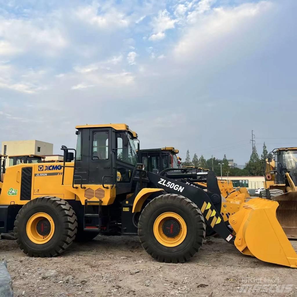 XCMG ZL 50 Kolesni nakladalci