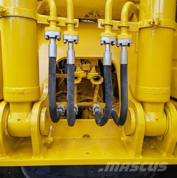 Komatsu PC220-8 Bagri goseničarji