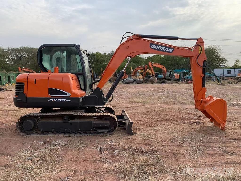 Doosan DX 55 Mini bagri <7t