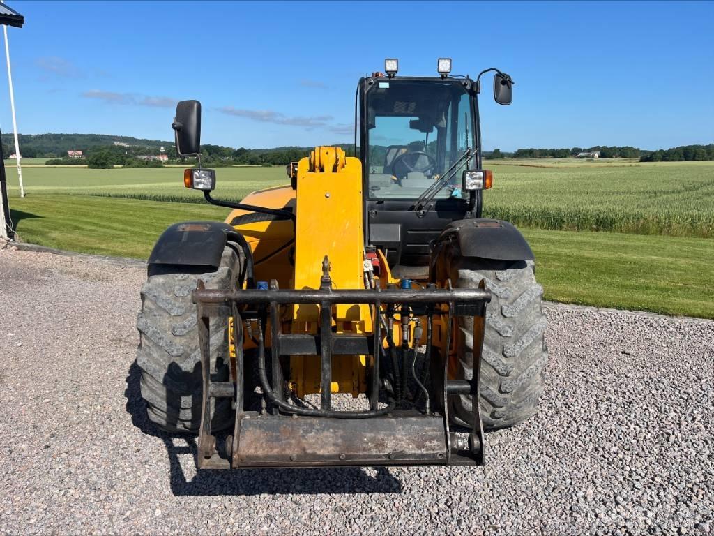JCB SLP 530 Večnamenski nakladalci